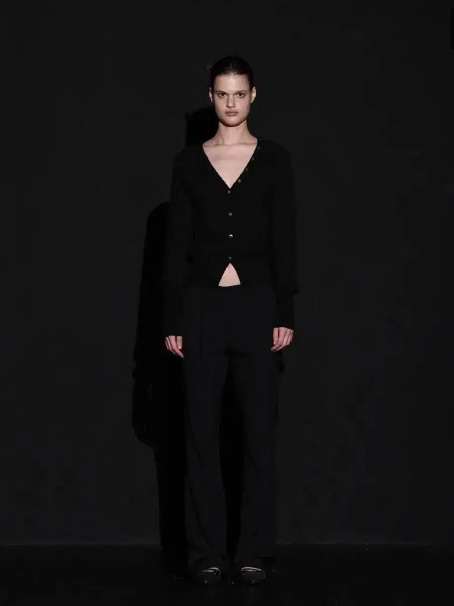 BOHEMSEO ボヘミアンソウル ボタン Vネック ウール カーディガン ブラック