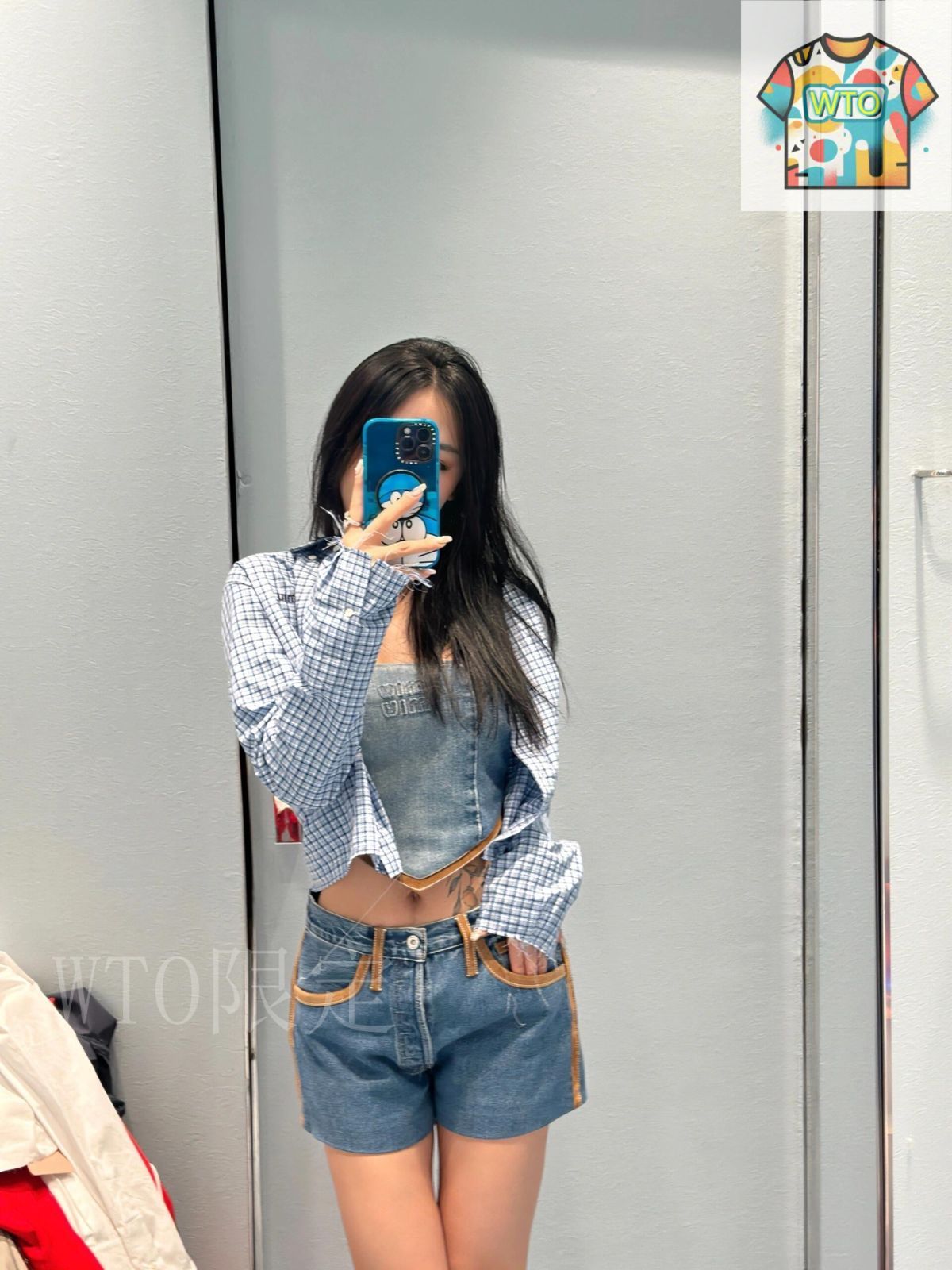 【完売必至】Miu Miu デコレーション デニム ショーツ MIUMIU】MOMO着用♪ 装飾付きデニムショートパンツ (MiuMiu