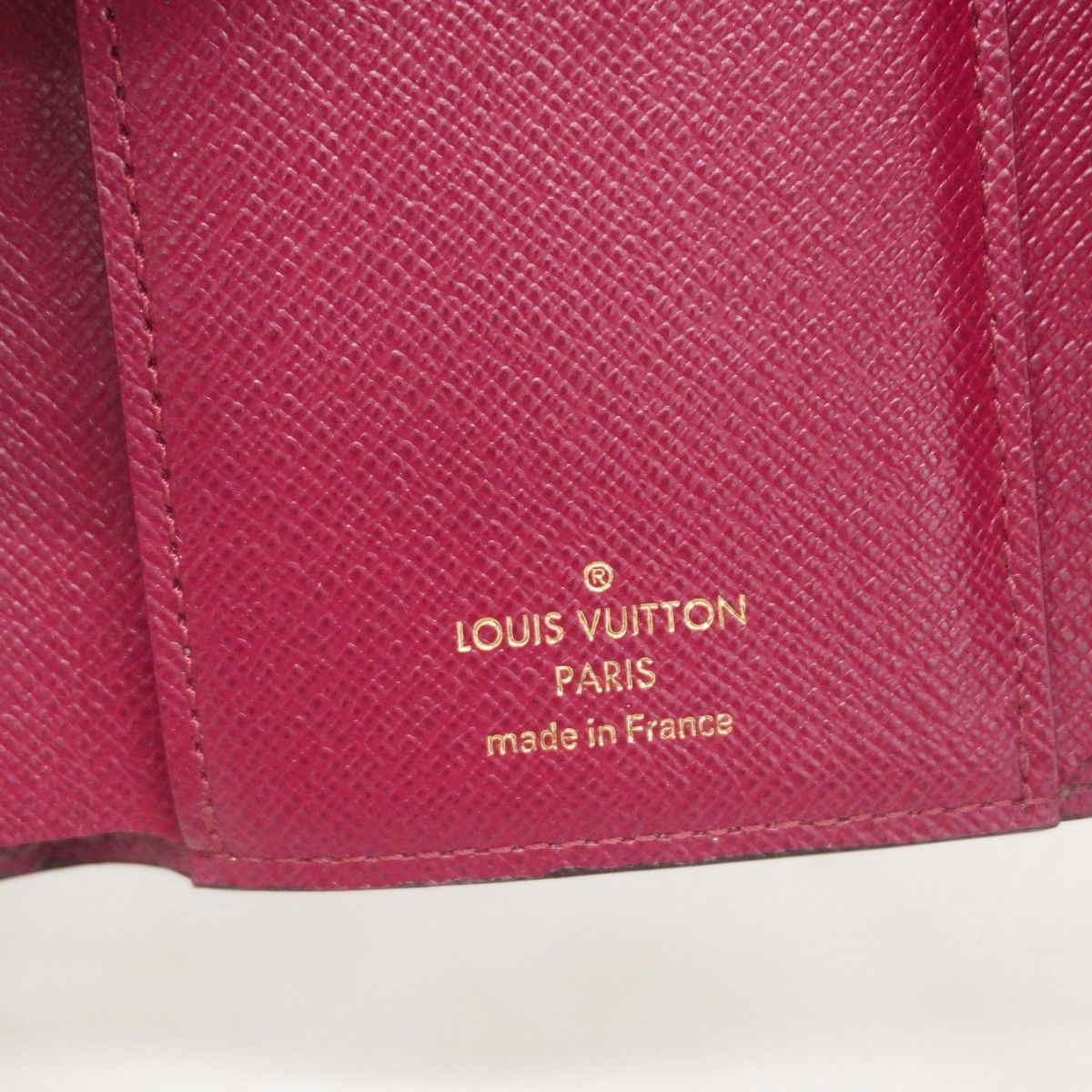 ブラウン フューシャ