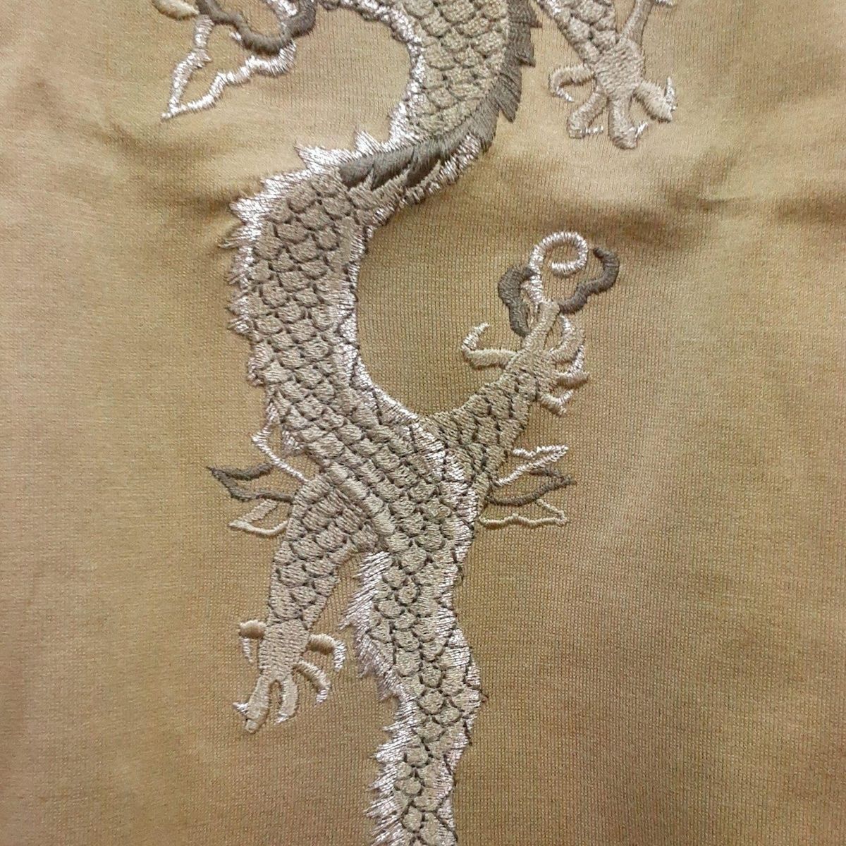 VIVIENNE TAM - ヴィヴィアンタム 獅子 狛犬  刺繍 とカットワーク袖 カットソー トップス VIVIENNE TAM - ヴィヴィアンタム 獅子 狛犬 刺繍 とカット