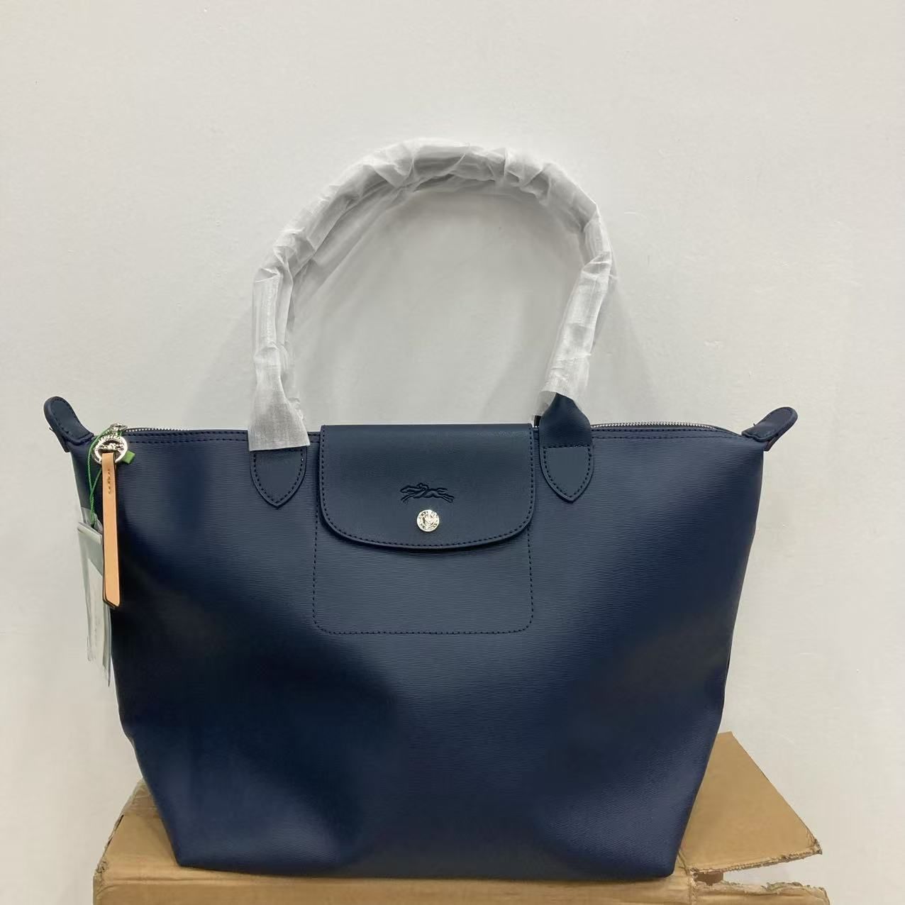 新品末使用 LONGCHAMPロンシャンル プリアージュシティCity