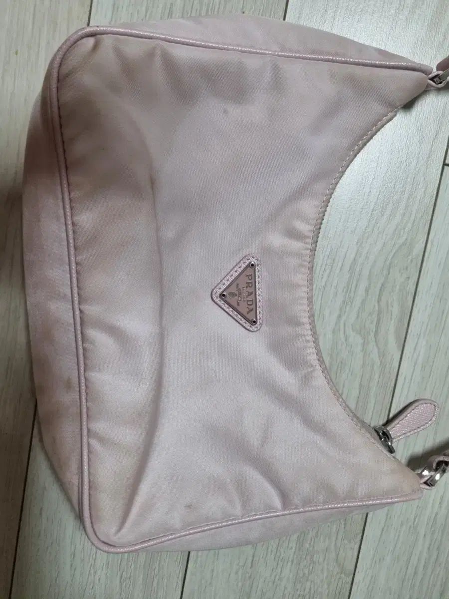 PRADA プラダ ショルダーバッグ ライトピンク