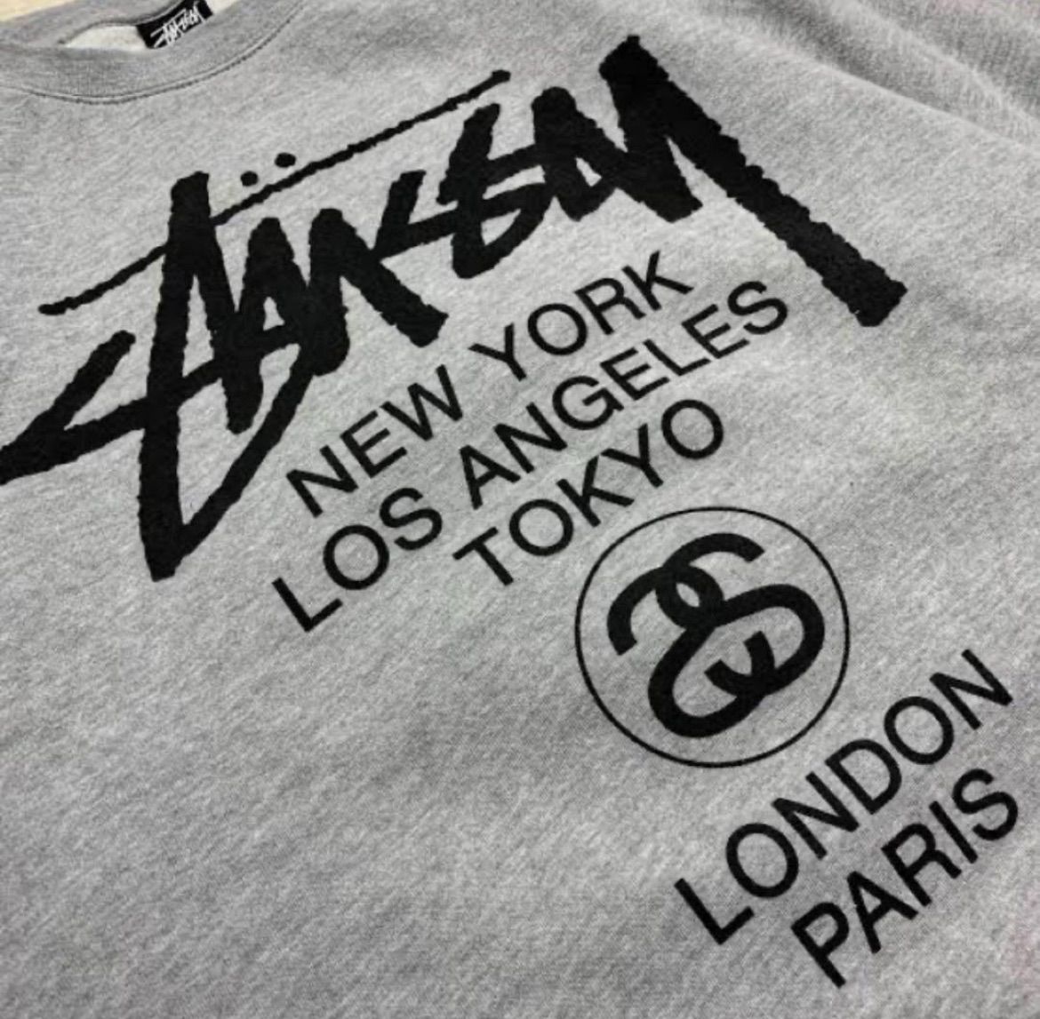 ステューシー STUSSY WORLD TOUR CREW 3913658 裏起毛 スウェット トレーナー パーカー 韓国 - メルカリ