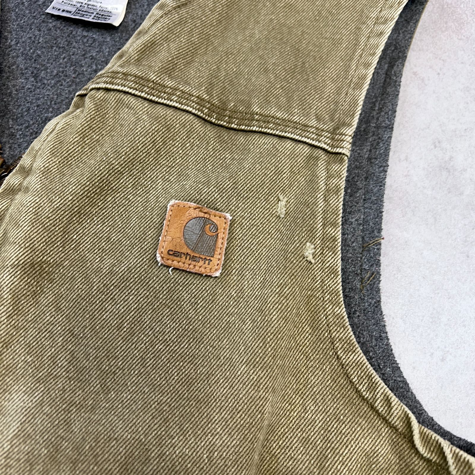 カーハート ダックベスト フェード感 古着 カーキ 緑色系 M