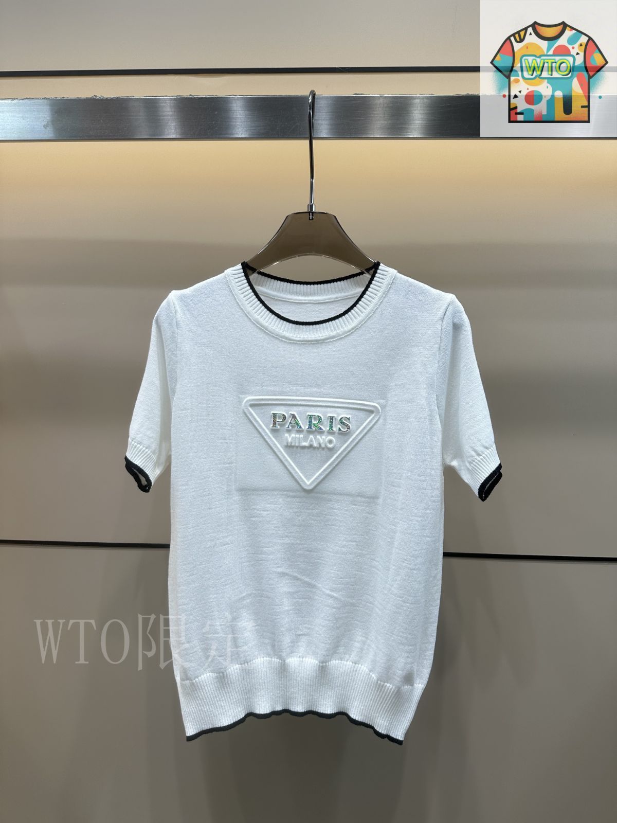 美品　PRADA ラメ　ロゴTシャツ　レア★ スパンコール Tシャツ PRADA(プラダ) トップス(レディース