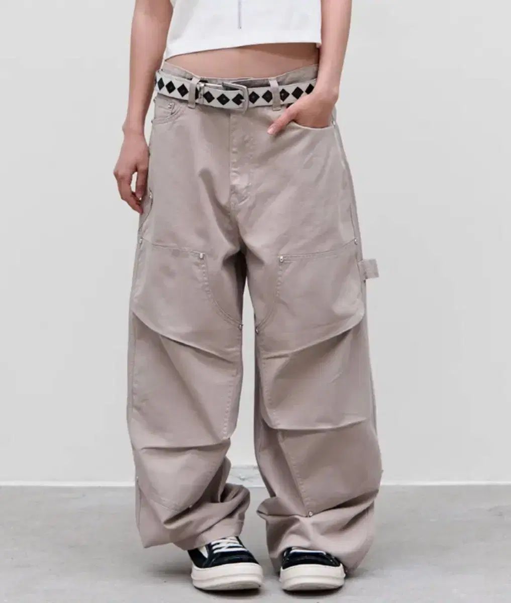 9999ブルーアーカイブ ブルアカ JEWELRY REVET DOUBLE KNEE PANTS