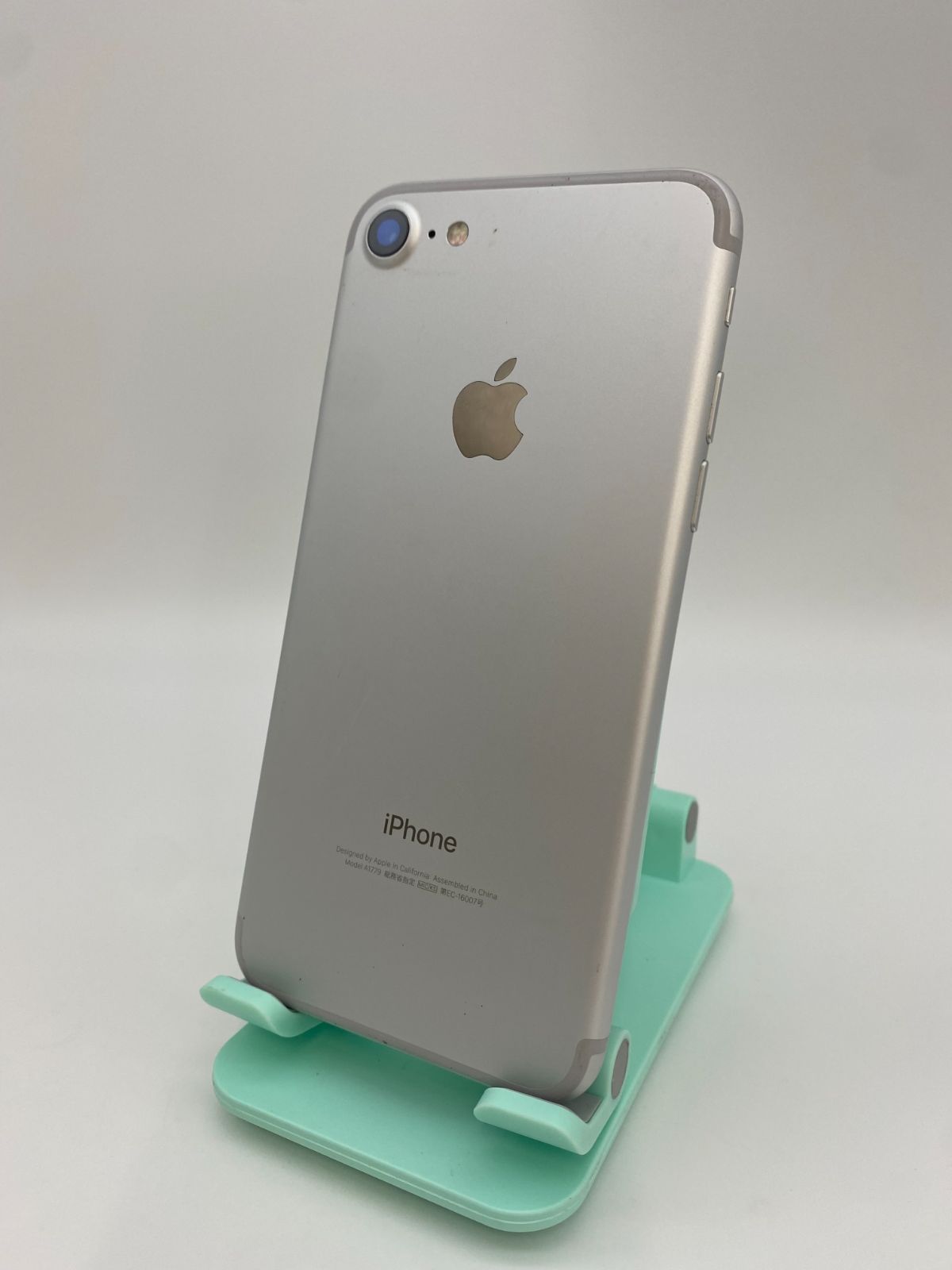 149 iPhone7 32GB シルバー/シムフリー/純正バッテリー92% iPhone7 32GB シルバー/シムフリー/純正バッテリー92%/新品