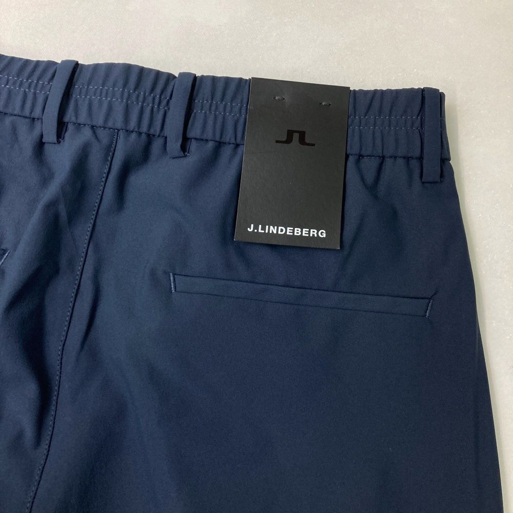絶対大特恵！ サイズ 31 J.LINDEBERG ジェイリンドバーグ 071-78410 パンツ ネイビー系 240101531387 ゴルフウェア メンズ ストスト 着用1回