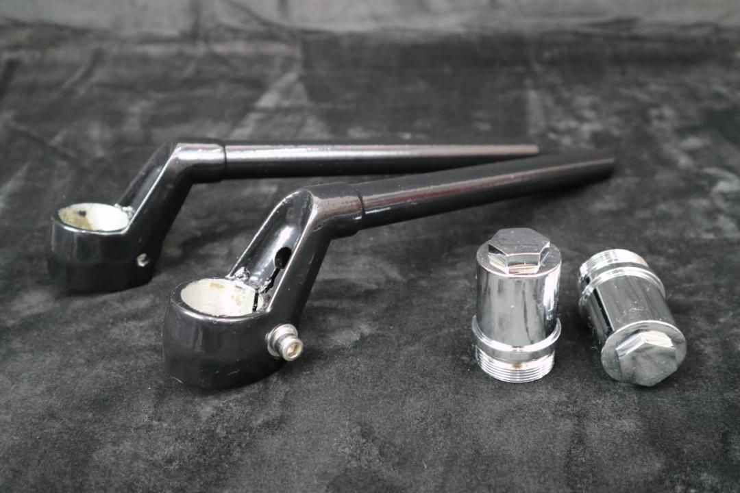ＣＢＸ純正ハンドル　黒＋車種専用　取り付け用　延長アダプター変換 CBX純正ハンドル 黒＋車種専用 取り付け用 延長アダプター変換