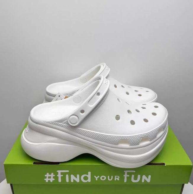 新品 未使用 クロックス crocs Classic Bae Clog クロックス サンダル 厚底 白 - メルカリ