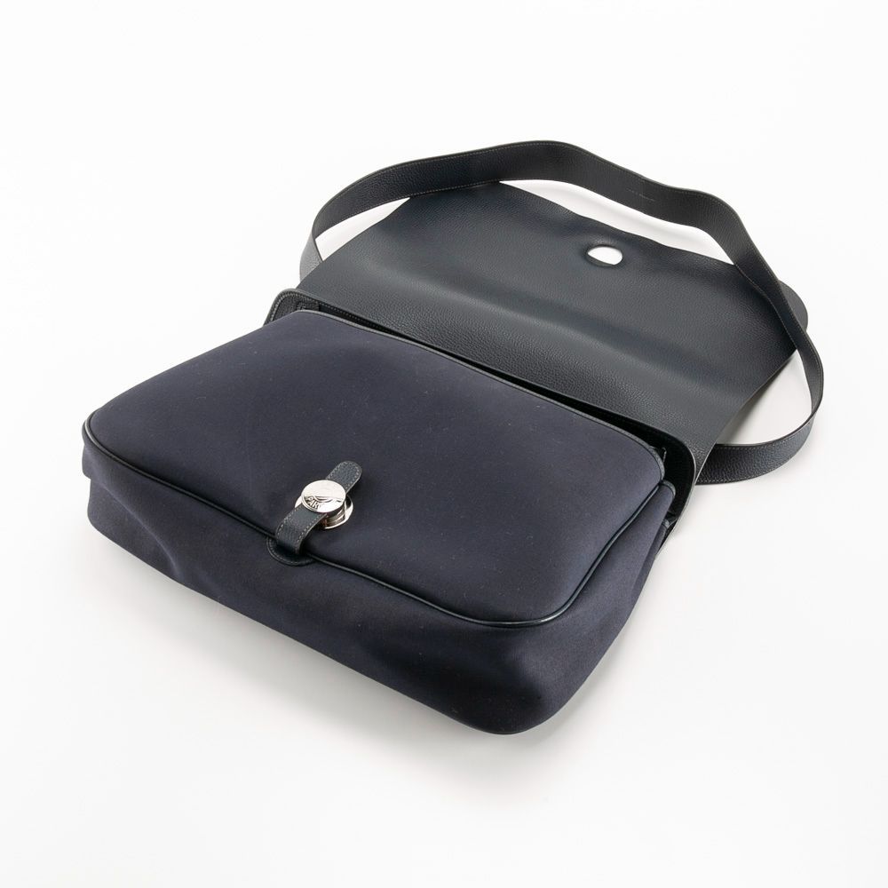 エールバッグ HERMES ネイビー レザー ショルダーバッグ カバスGM 