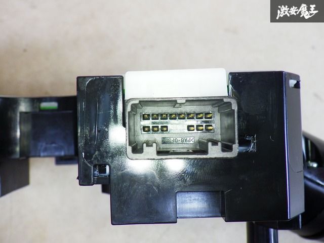 人気定番，新品 【新車外し品！】 日産 純正 E26 NV350 キャラバン