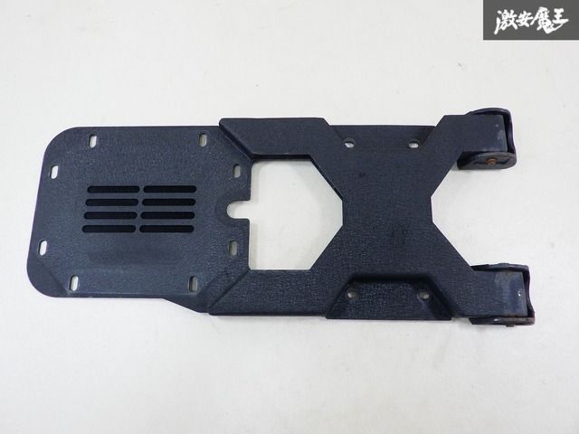 破損無し バリケードオフロード JKラングラー タイヤキャリア タイヤブラケット ステー スペアタイヤ用 棚1D12