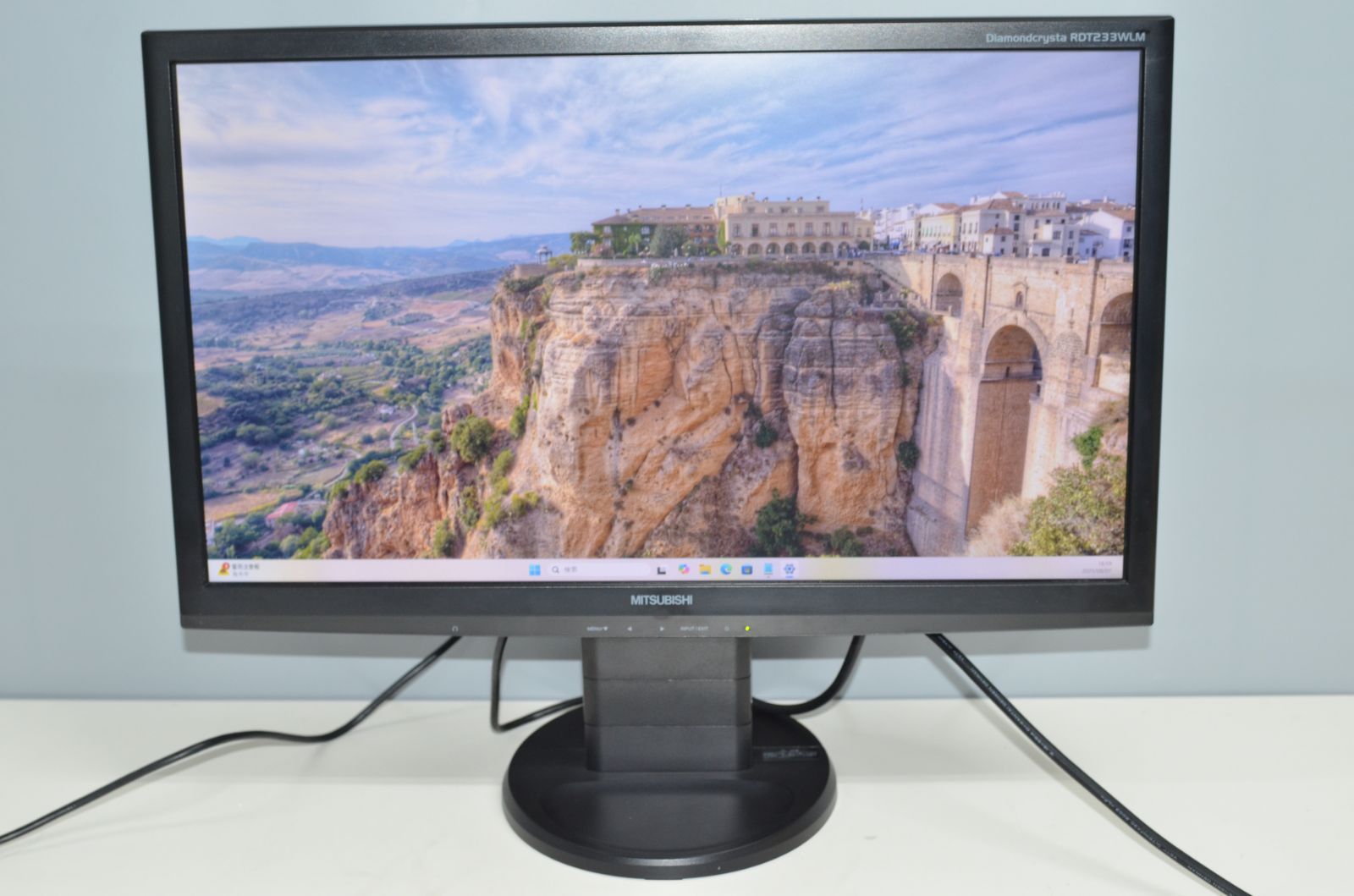 中古良品 三菱 RDT233WLM(BK) 23型ワイド液晶ディスプレイモニター Amazon.co.jp: MITSUBISHI 23型ワイド液晶ディスプレイ