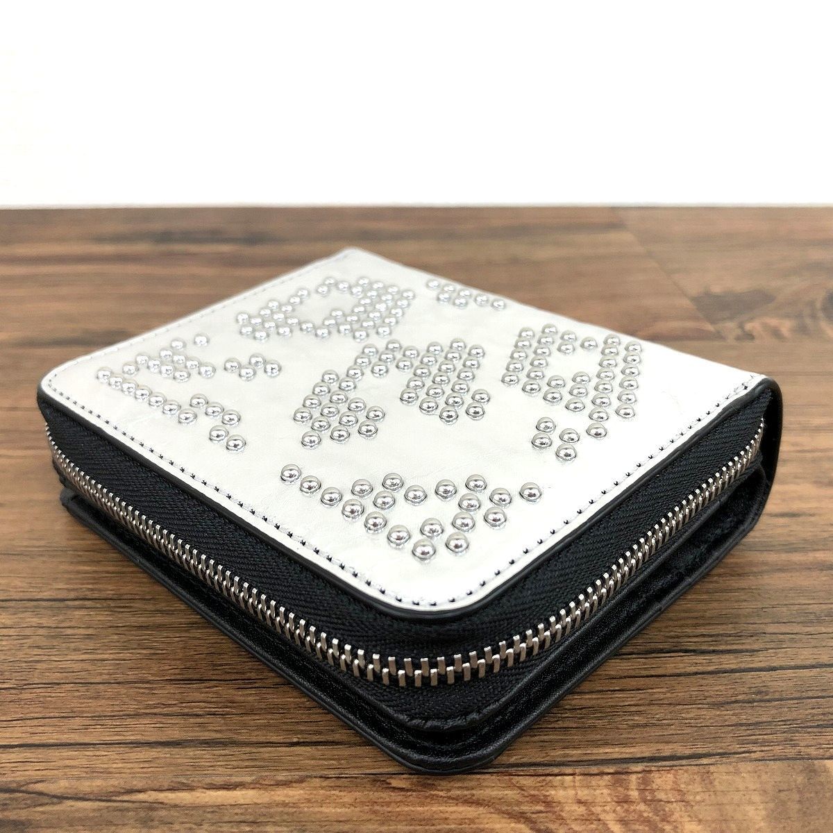 未使用品 MCM コンパクトウォレット シルバー 313 marz.jp