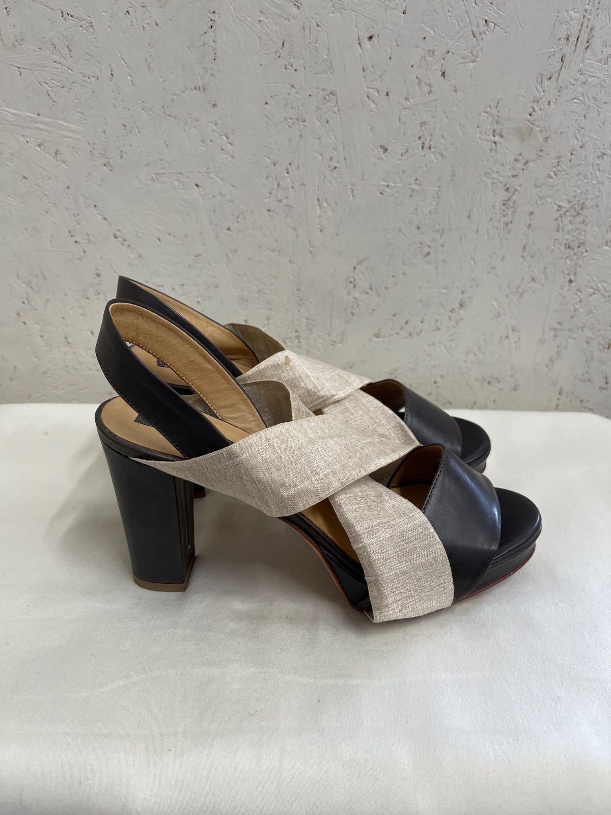 【alberto fermani】ヒール　サンダル　美品　25㎝ alberto fermani】ヒール サンダル 美品 25㎝ - メルカリ