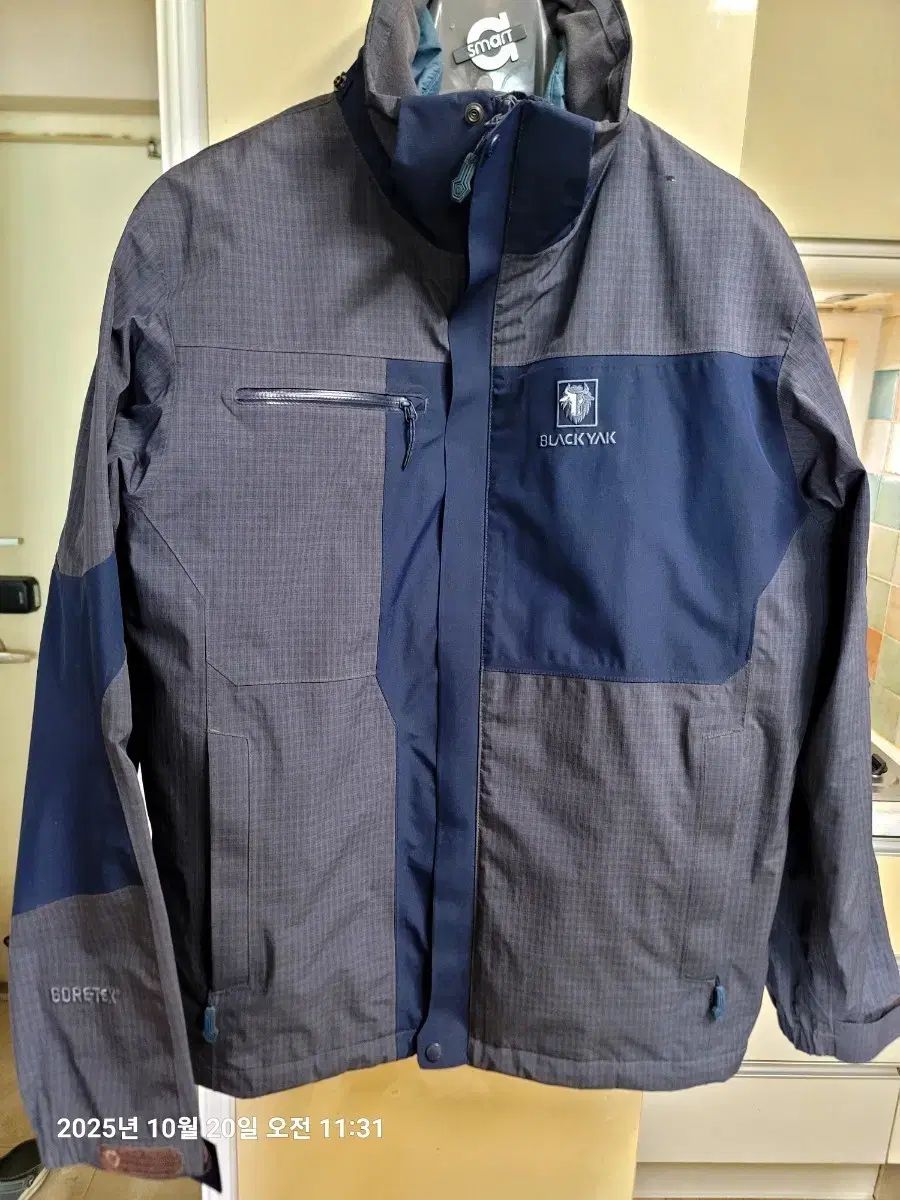 BLACK YAK ゴアテックス 登山 ジャケット メンズ100サイズ