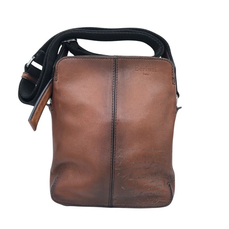 ベルルッティ Berluti モノリスPM ブラウン SV金具 スクリットカリグラフィ メンズ ショルダーバッグ