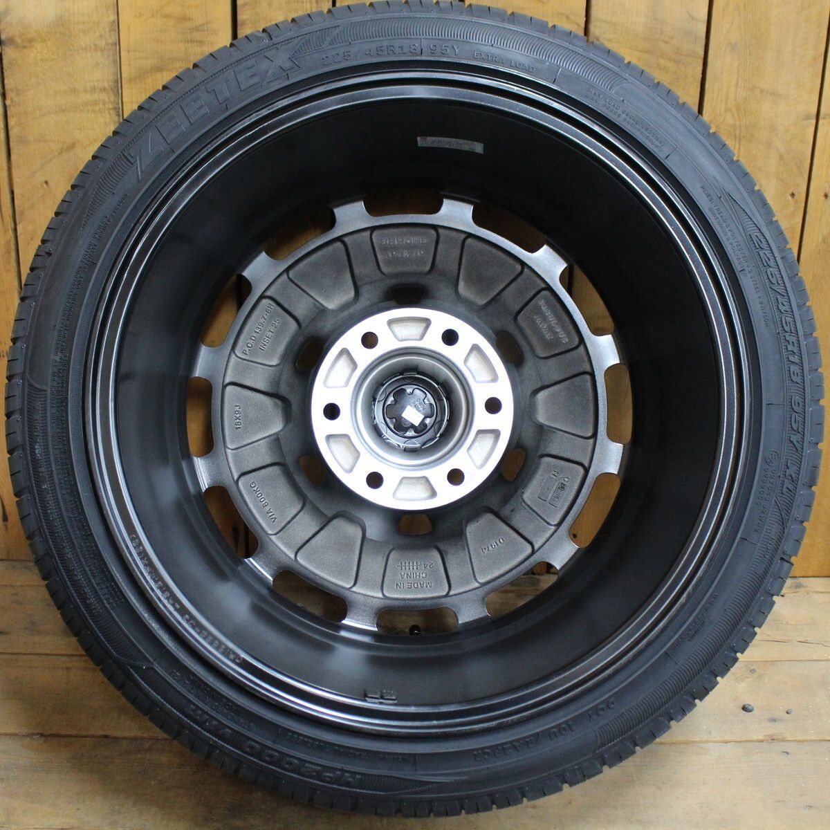 200系 ハイエース オーバーフェンダーサイズ 18インチ 9J+25 ファブレス BARONE AP-12 ワイド 225/45R18 新品 タイヤ  ホイール 4本SET - メルカリ