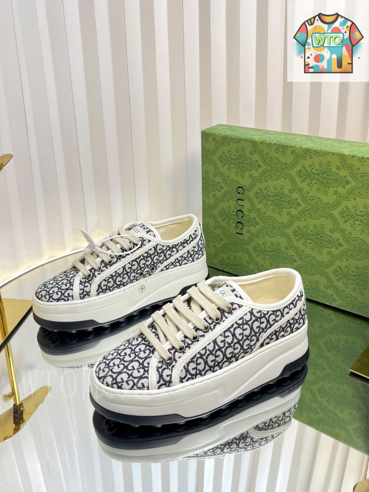 GUCCI グッチ カップル スニーカー02-PG89 - メルカリ