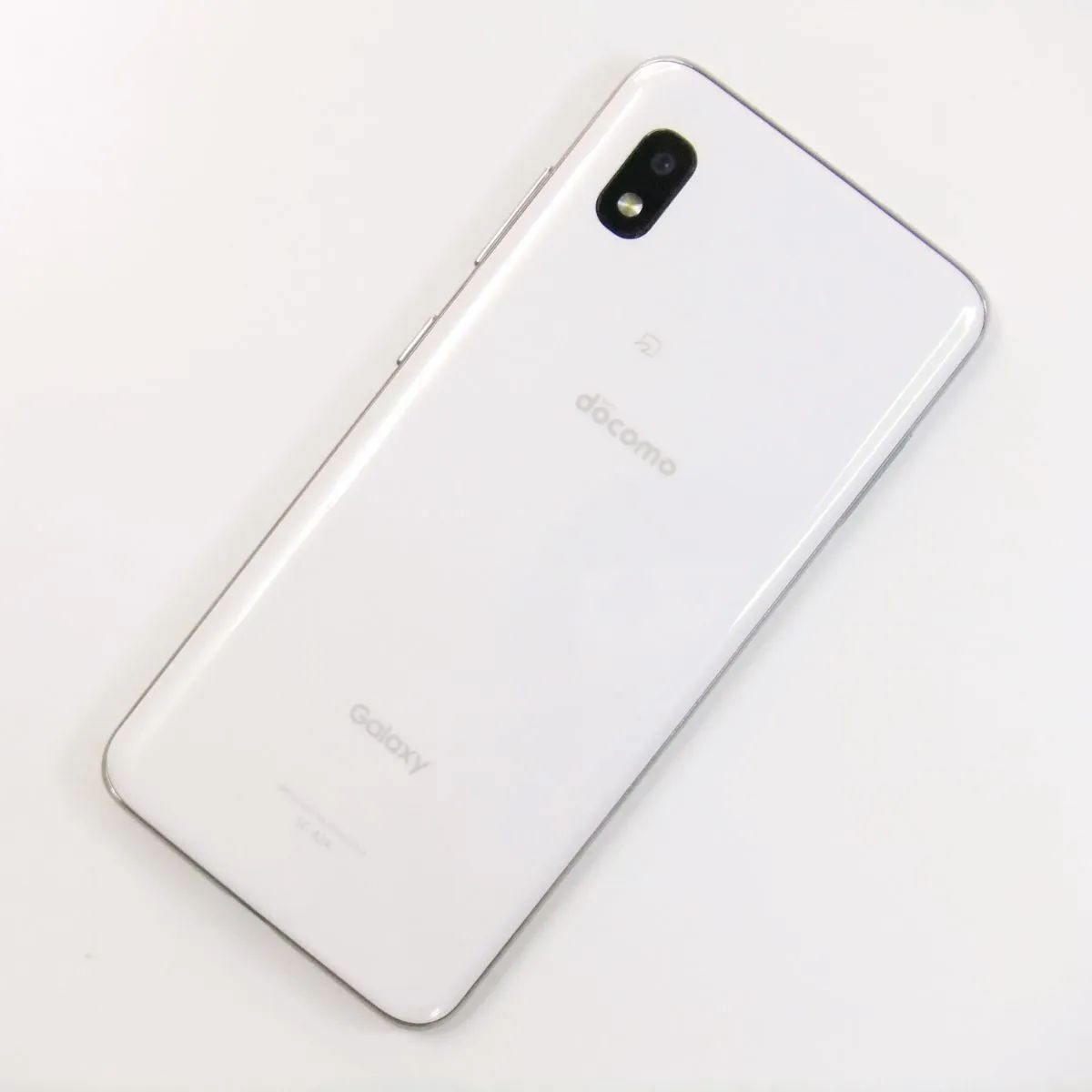 中古】 Galaxy A21 SC-42A ホワイト docomo SIMロック解除済 中古 美品