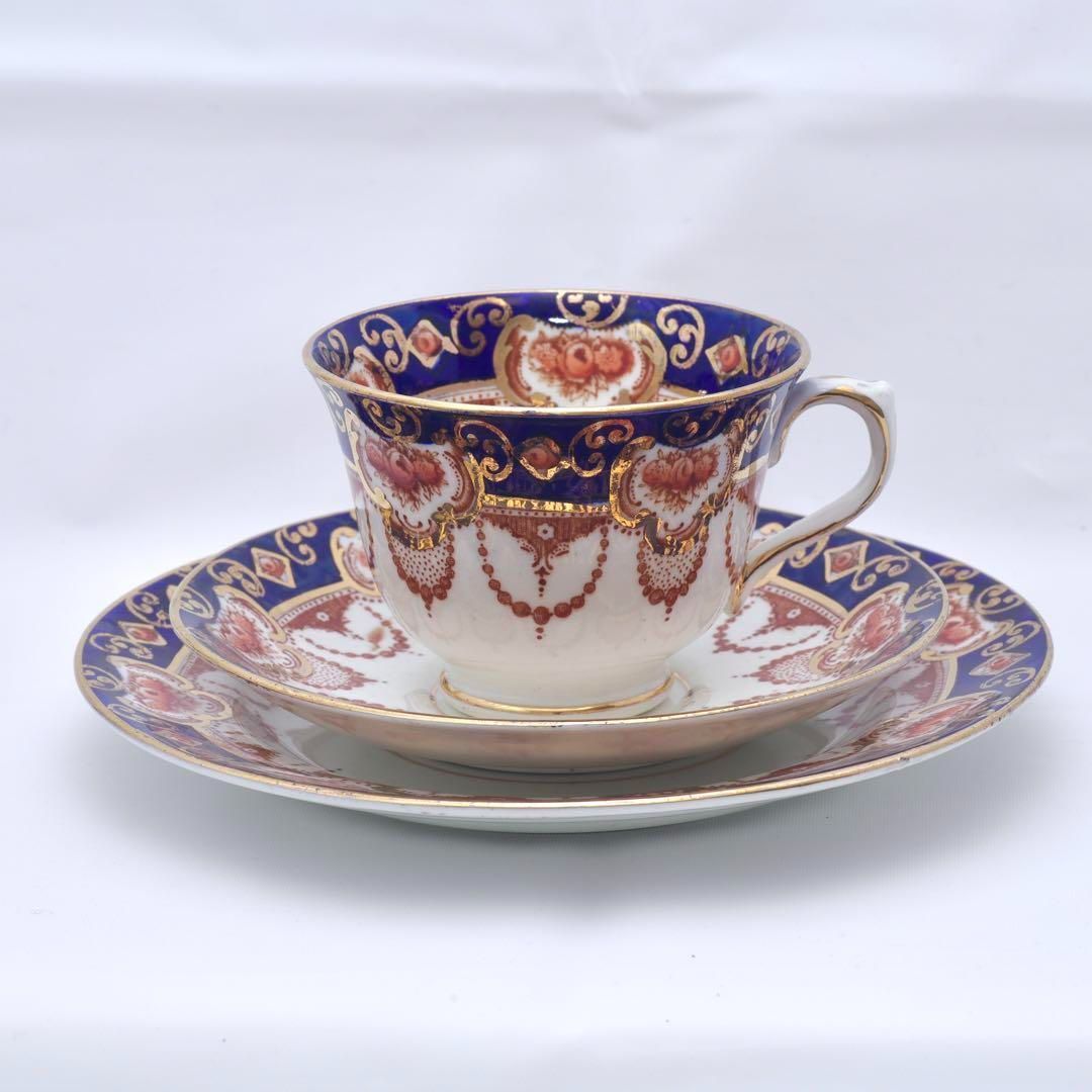 ロイヤルアルバート クラウンチャイナ 伊万里 トリオ - メルカリ