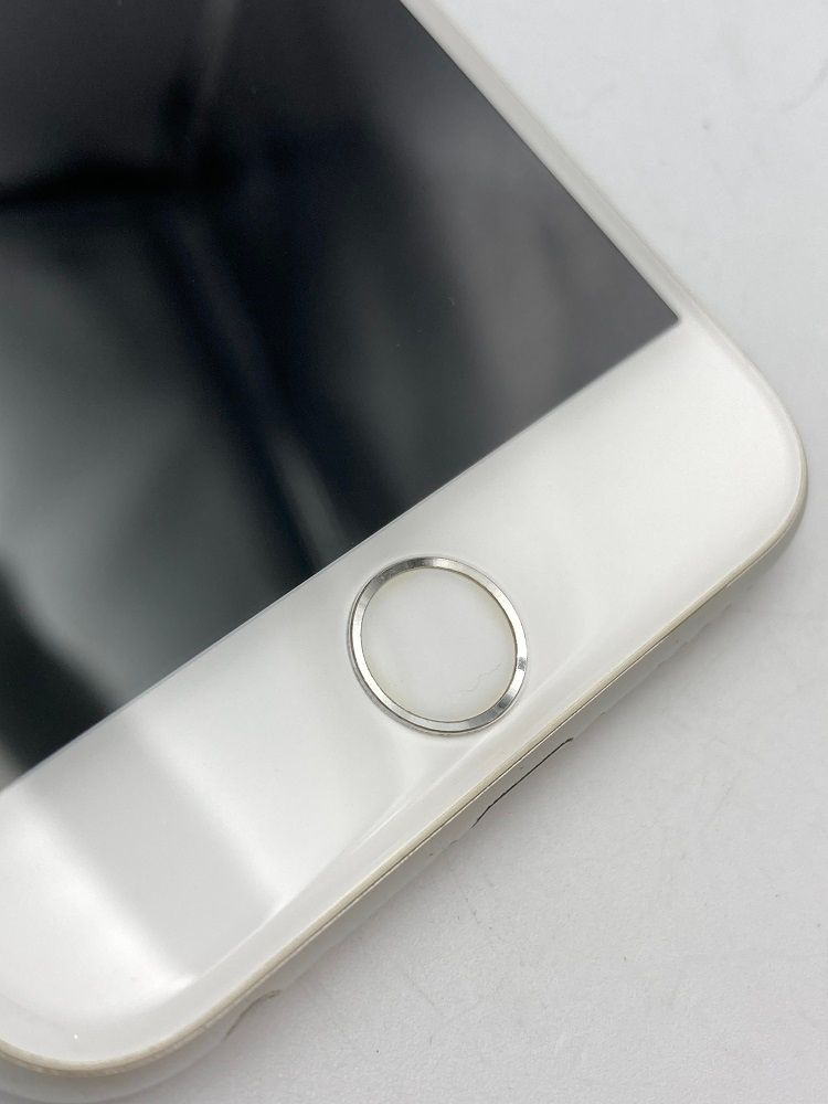 docomo i phone 6s 32GB シルバー 中古4