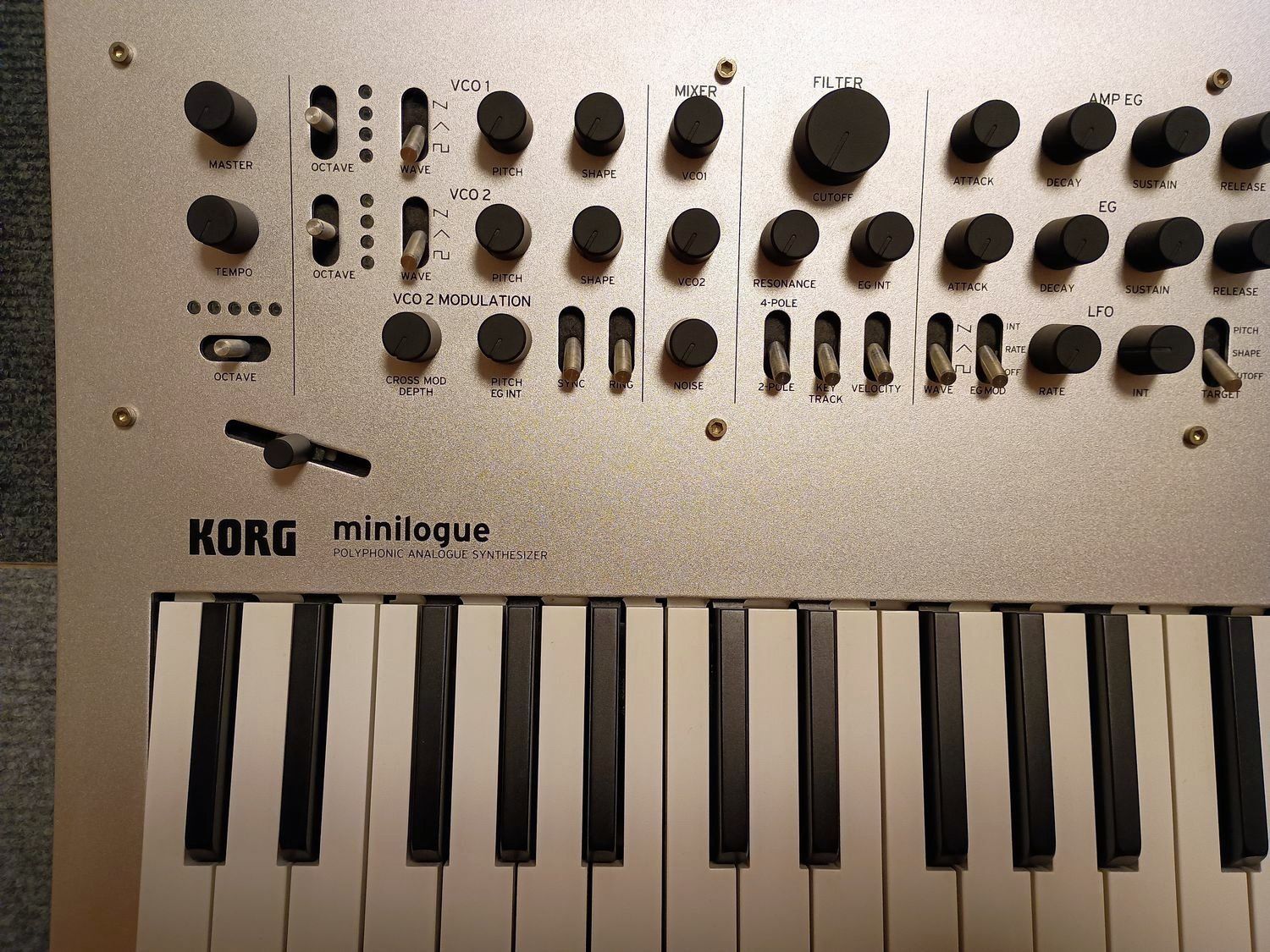 現状品 完動品 KORG minilogue 純正ACアダプター付 IMPECCABLEHEALTHCARESERVICES_COM