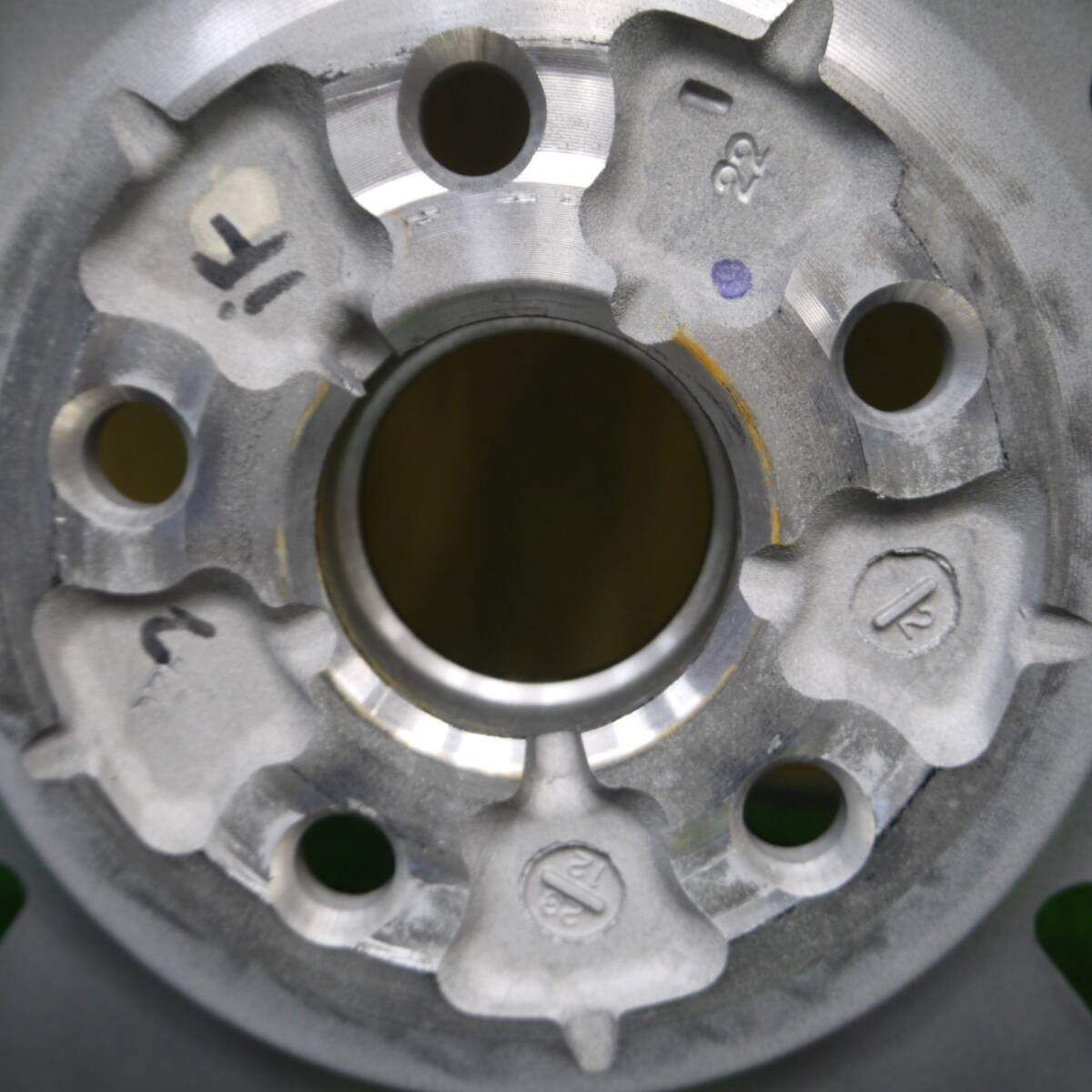 21インチ 21×8.5J