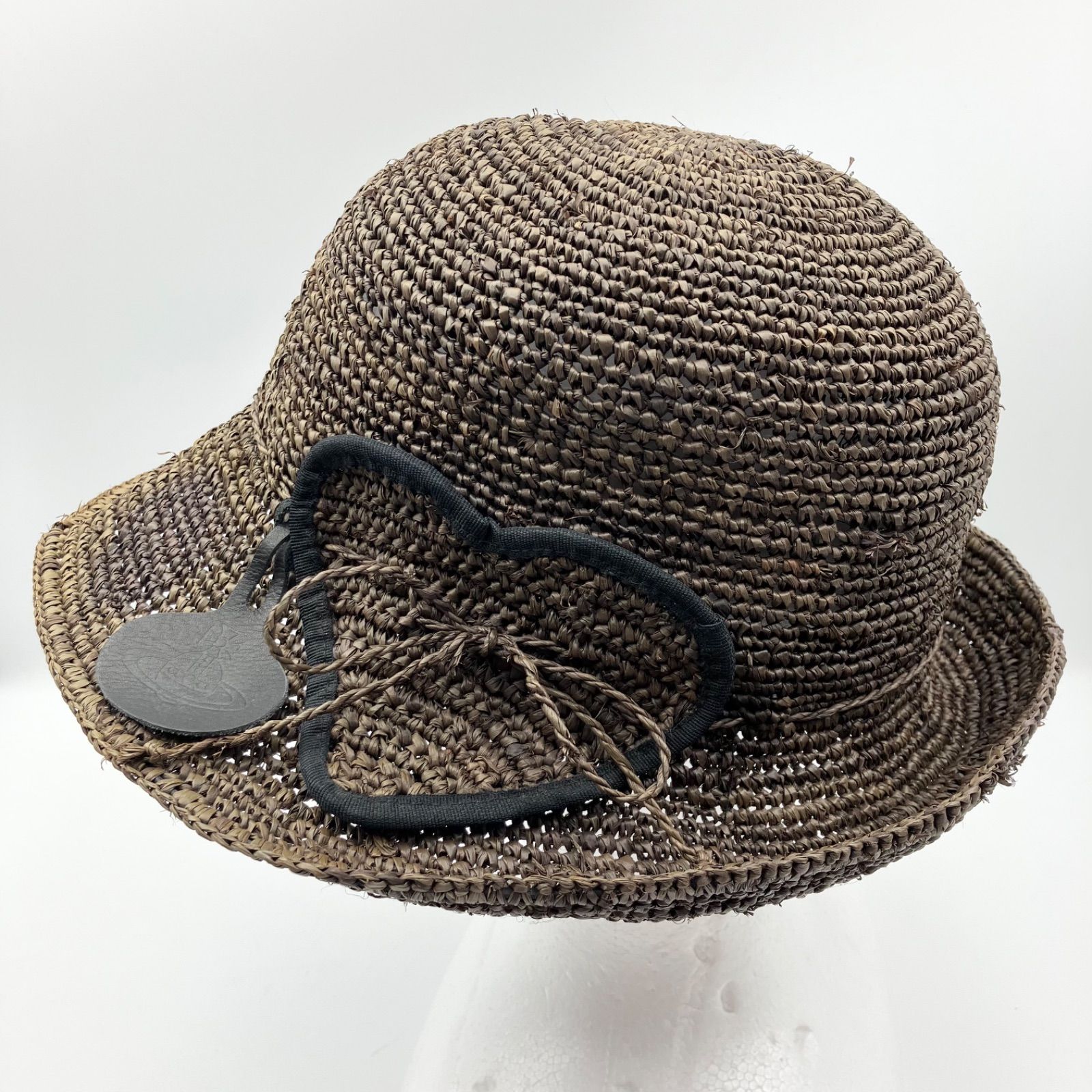 ヴィヴィアンウエストウッド　麦わら帽子　リボン　現行タグ　ラフィア　オーブロゴ Vivienne Westwood 麦わら帽子 ストローハット リボン オーヴ