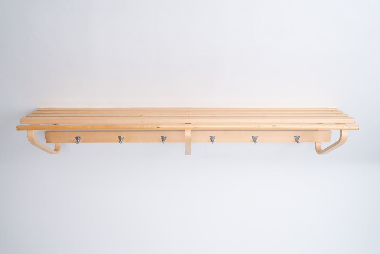 Coatrack 109C / Artek | BUILDING