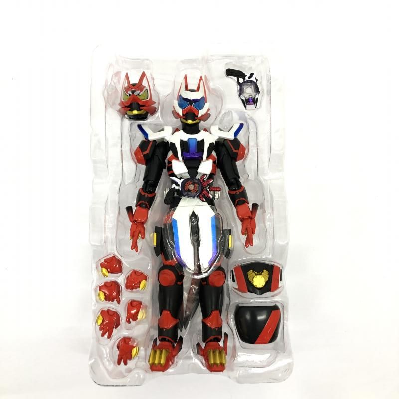 BANDAI SPIRITS S.H.Figuarts 節約 仮面ライダーギーツ 仮面