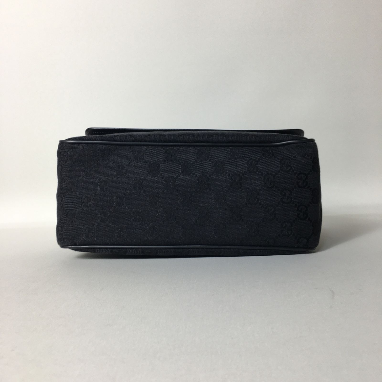 2505-321｜美品｜グッチ GGキャンバス ショルダーバッグ