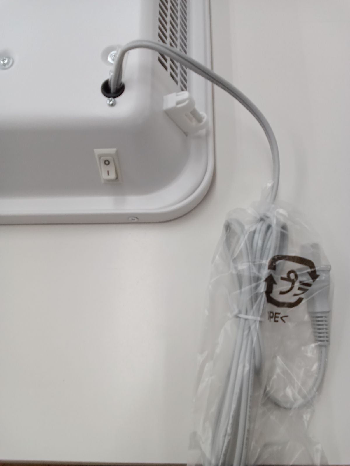 moku. コンベクターヒーター MCH-0802/W ホワイト 2024年製①】 moku