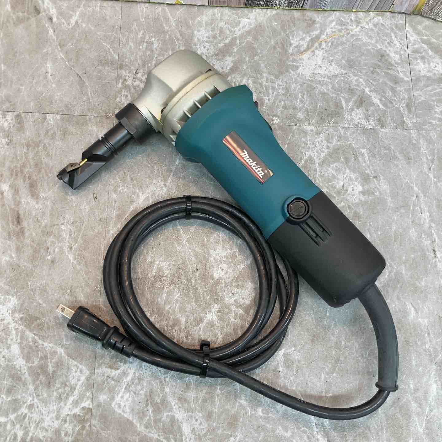 マキタ makita ニブラ JN1601 八潮店