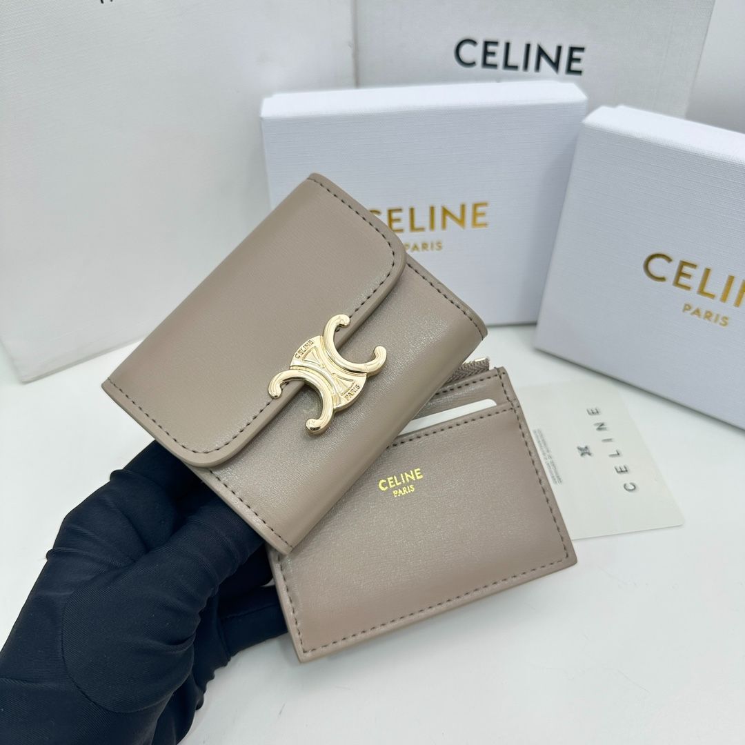 セリーヌ CELINE 財布 三つ折り財布 未使用 - メルカリ