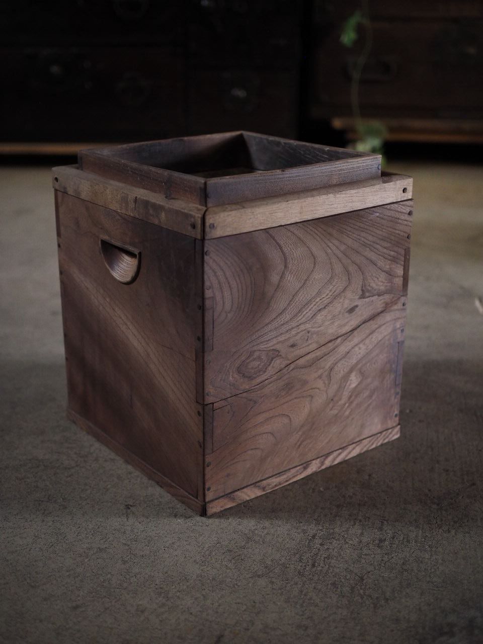 欅材の小型角火鉢 昭和初期 古録展 送料無料 品番H1498