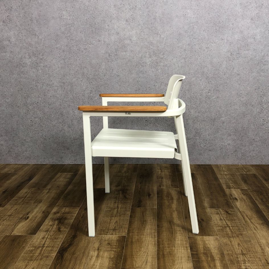 emu■Riviera　ラウンジチェア　2脚セット　スタッキング　屋外用　テラス emu□Riviera ラウンジチェア 2脚セット スタッキング 屋外用 テラス