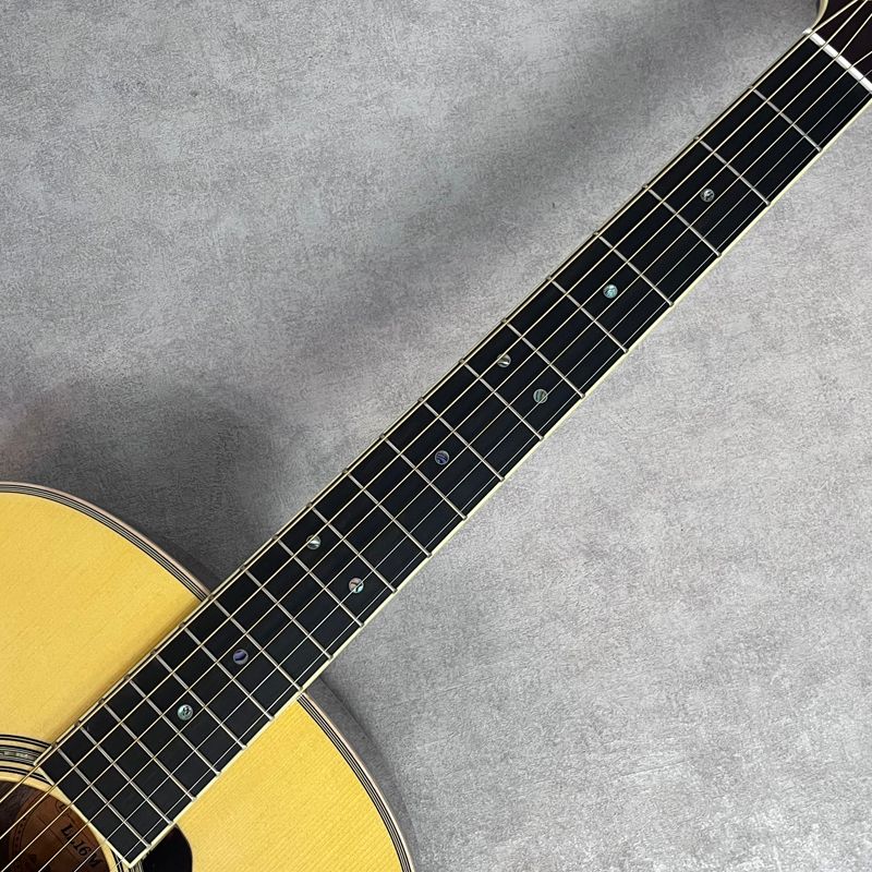 Taylor】210ce-Gloss NAT（エレアコ）＋専用セミハードケース