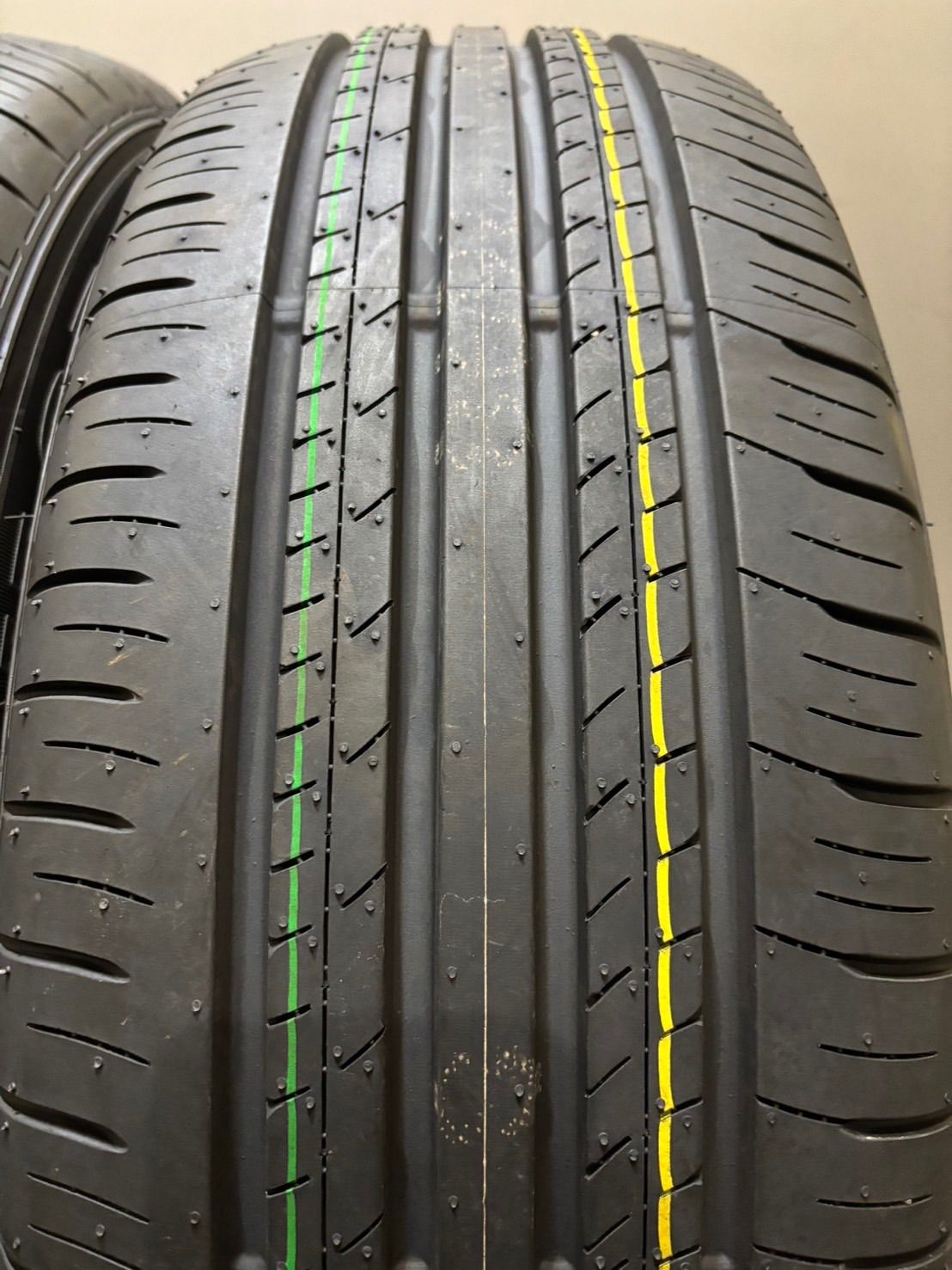 新車外し品 225 60R18 DUNLOP GRANDTREK PT30 25年製 夏タイヤ サマータイヤ 4本 ダンロップ RAV4 ハリアー エクストレイル 南9-K388