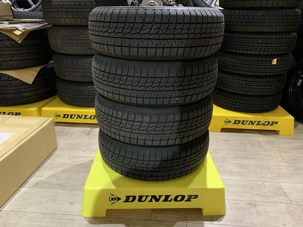 2412013】スタッドレス YOKOHAMA iCE GUARD iG70 165/60R15 6mm 6.5mm