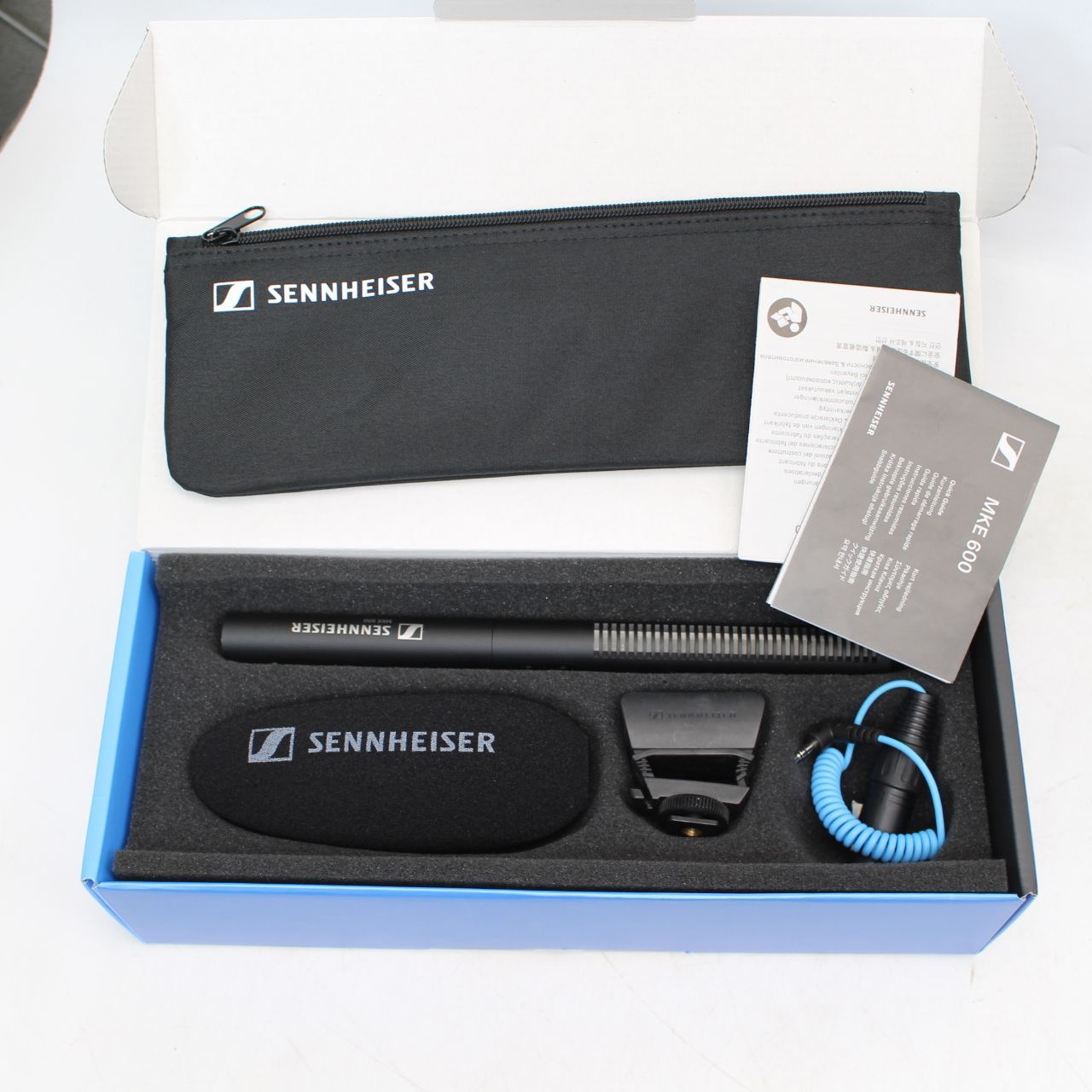 SENNHEISER