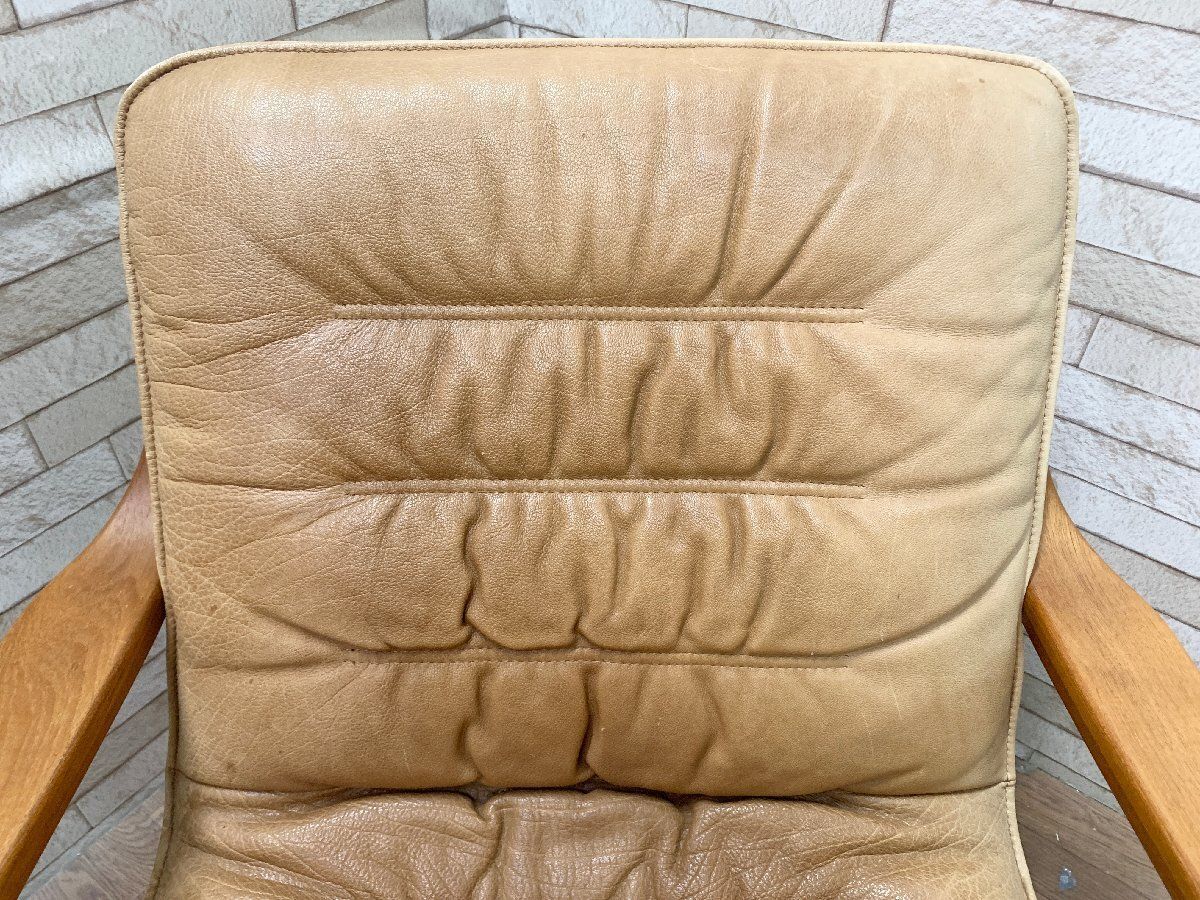 ベルグファニチャー BERG FURNITURE デンマーク製 1人掛けソファ アームチェア 回転チェア レザー ヴィンテージ 椅子 北欧 畑1095 MARWIL-DEMENAGEMENTS_CH