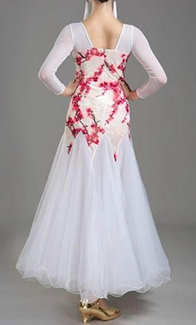 社交ダンスレッスン着