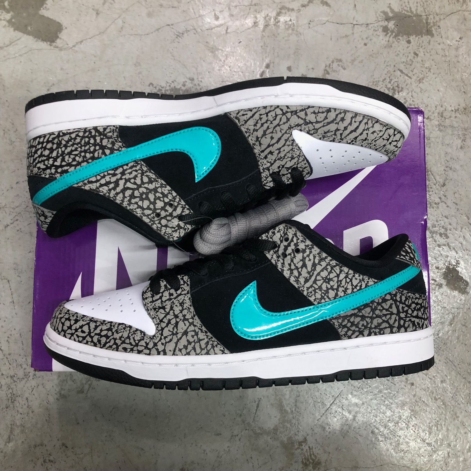 未使用品 国内正規 NIKE SB Dunk Low Elephant Safari BQ6817-009 