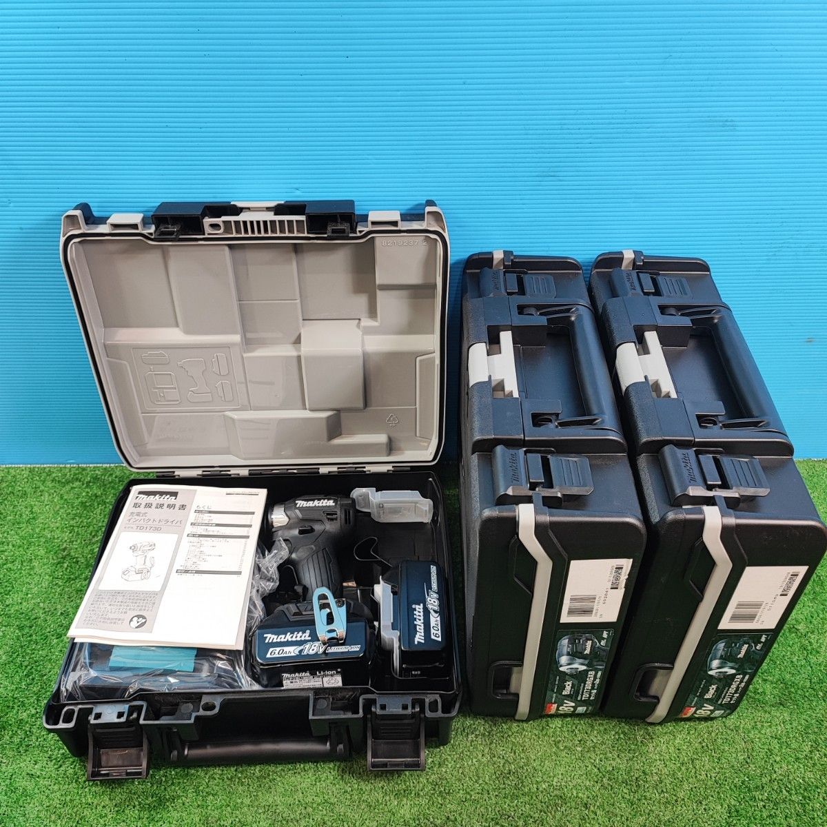 マキタ makita 充電式インパクトドライバ TD173DRGXB 黒色3台セット 岩槻店