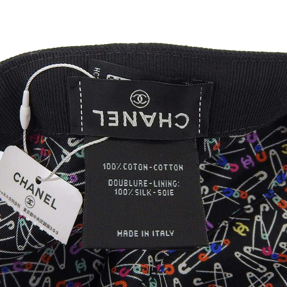 他 CHANEL