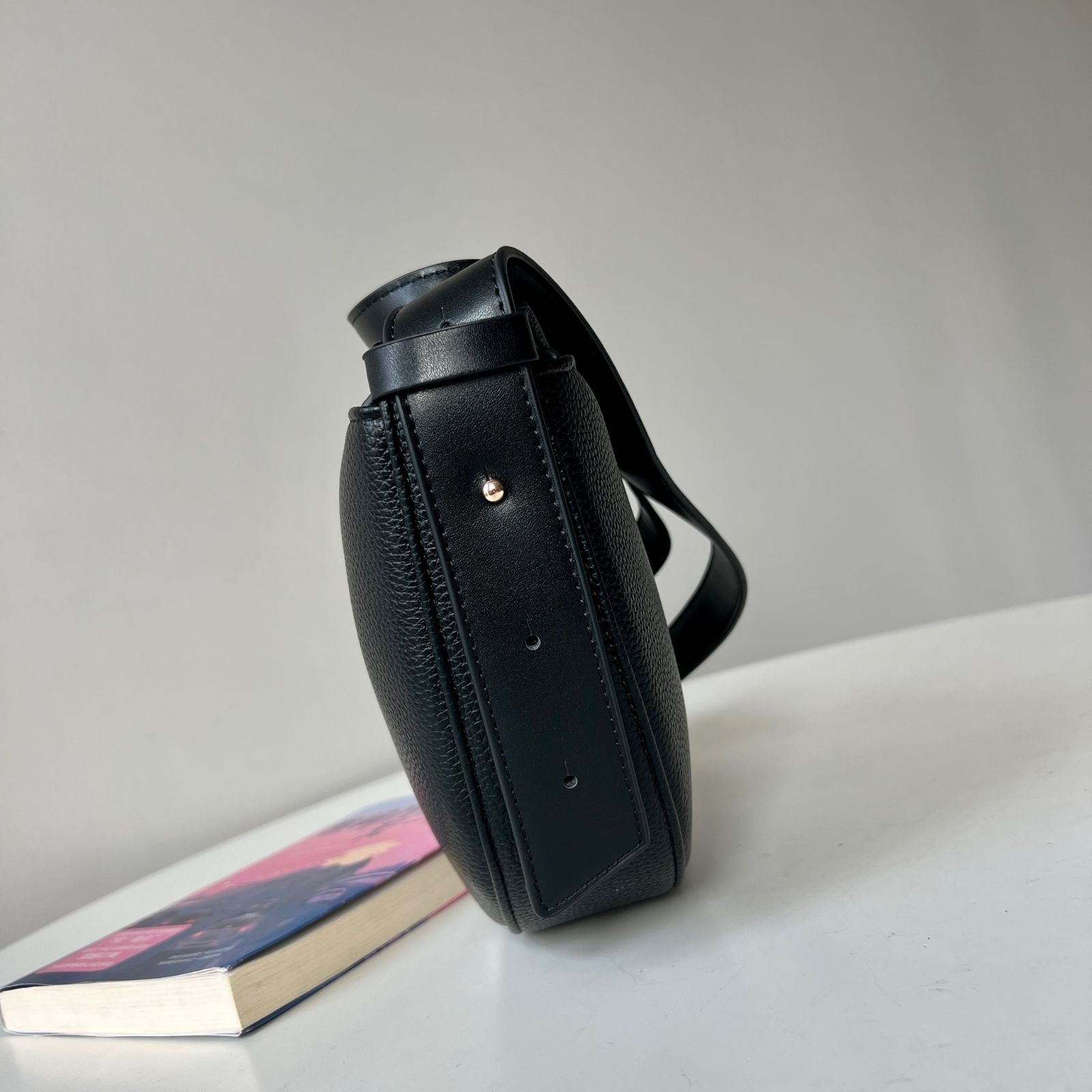 トンカ ショルダーバッグ