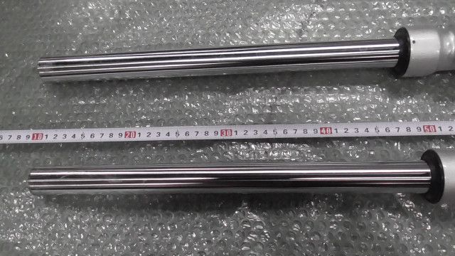 フロントサスペンション