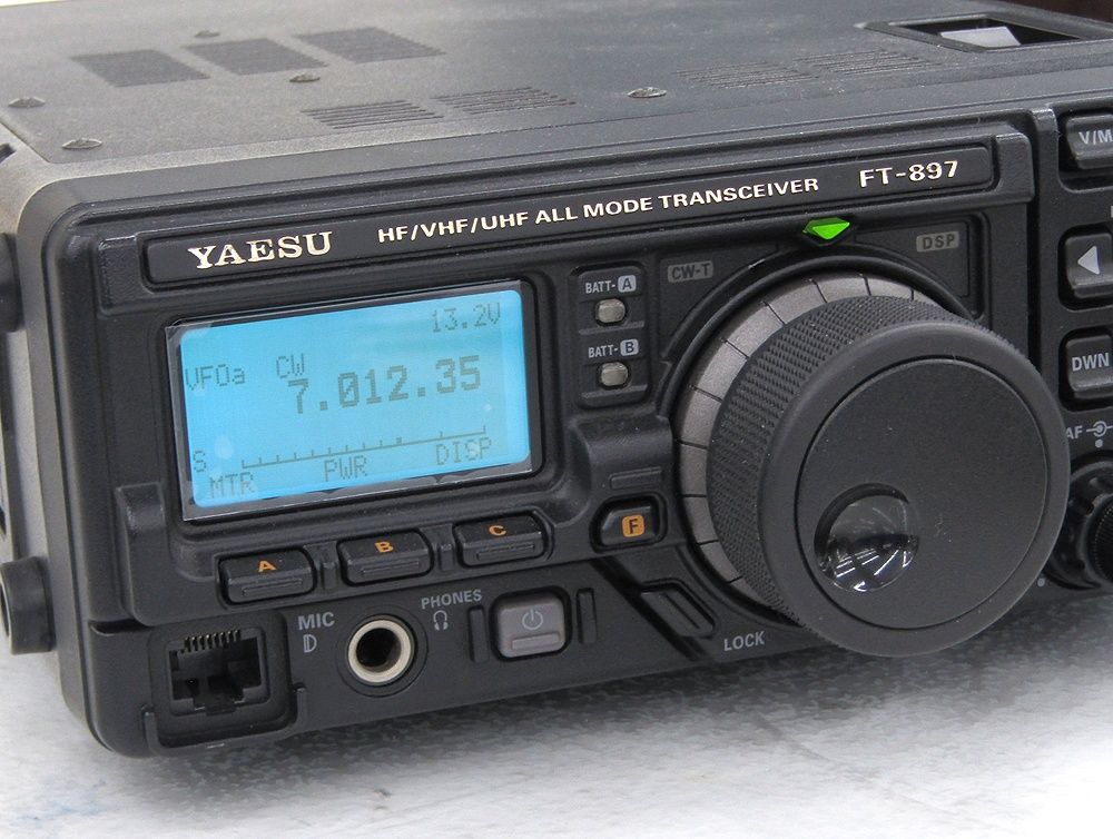 ヤエス無線　FT-897 FT-897D